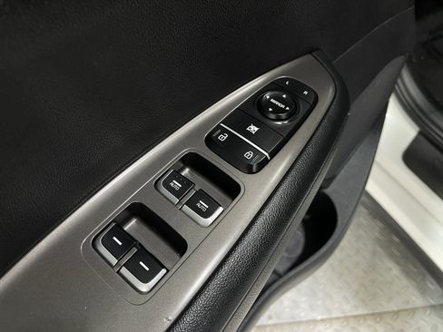 Used 2020 Kia Optima SE FWD image 15