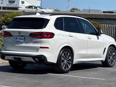 Used 2023 BMW X5 xDrive40i w/ M Sport Package AWD/4WD image 5