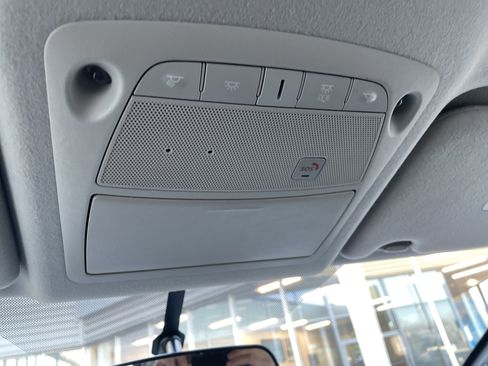 Used 2018 Nissan Leaf SV w/ Protection Package image 28