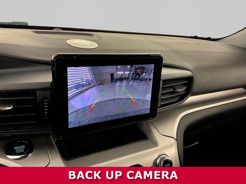 Used 2022 Ford Explorer XLT RWD image 14