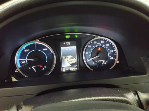 Used 2017 Toyota Camry LE image 15