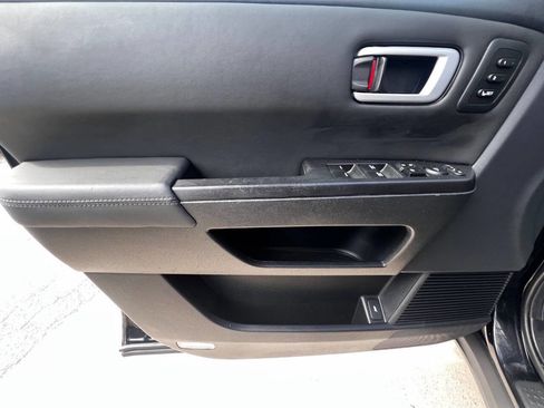 Used 2015 Honda Pilot Touring image 18