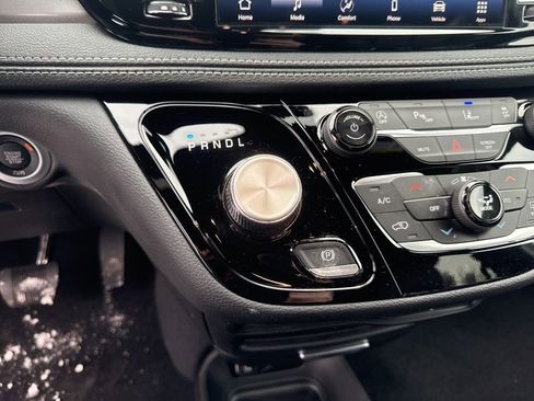 New 2026 Chrysler Pacifica Select image 14