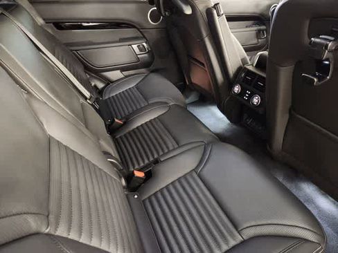New 2026 Land Rover Discovery S AWD/4WD image 30