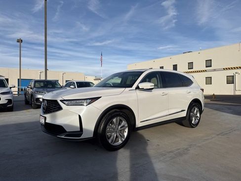 Used 2025 Acura MDX SH-AWD image 2