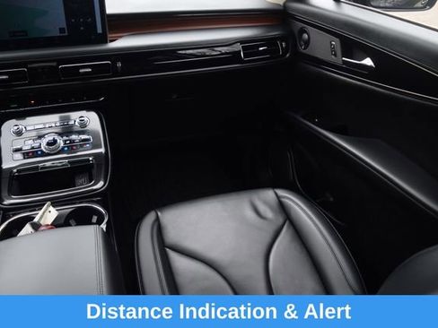 Used 2022 Lincoln Nautilus Reserve w/ Equipment Group 201A AWD/4WD image 14
