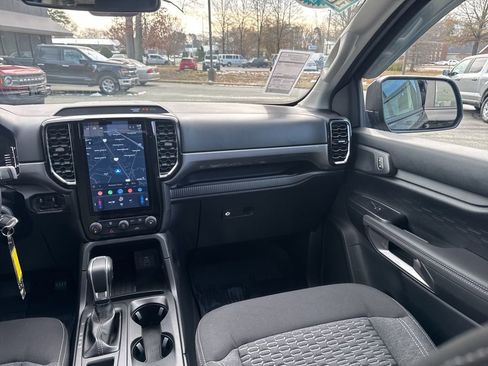 Used 2024 Ford Ranger XLT w/ Advanced Towing Package image 12