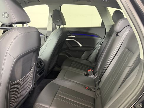 Certified 2025 Audi Q5 Premium w/ Convenience Package AWD/4WD image 23