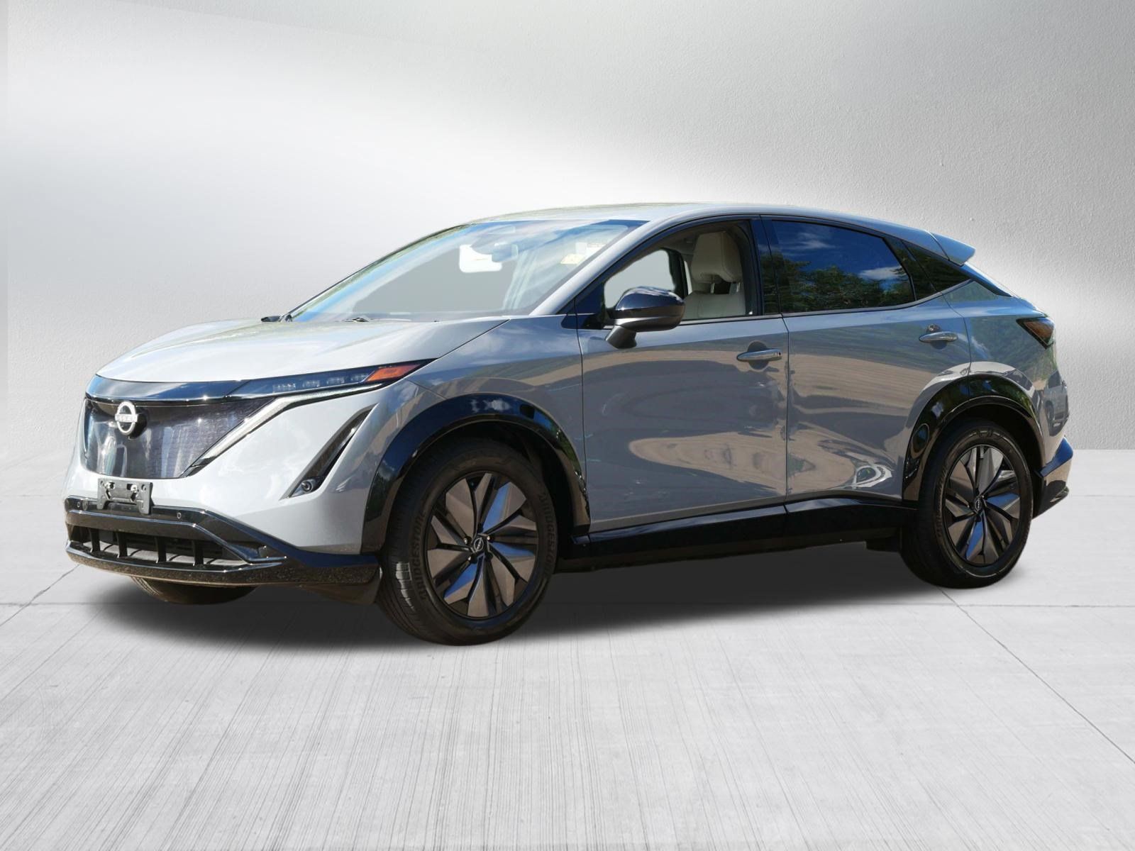 Certified 2024 Nissan Ariya AWD image 3