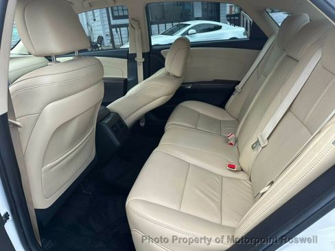 Used 2016 Toyota Avalon XLE image 13