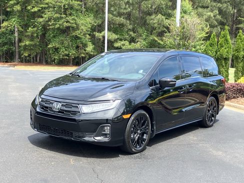 Certified 2026 Honda Odyssey Sport-L image 6
