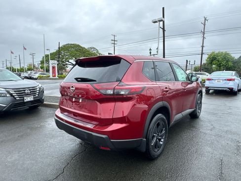 New 2026 Nissan Rogue SV FWD image 3