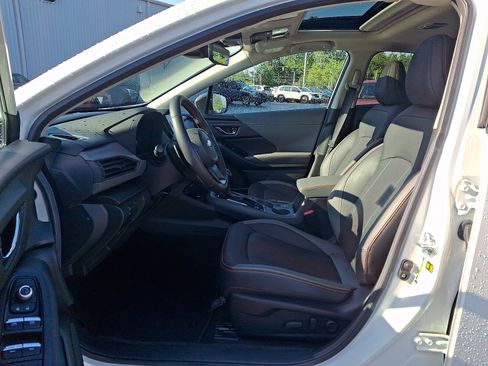 Certified 2025 Subaru Crosstrek 2.5i Limited AWD/4WD image 13