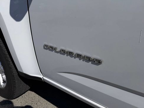 Used 2022 Chevrolet Colorado LT w/ Safety Package RWD image 4