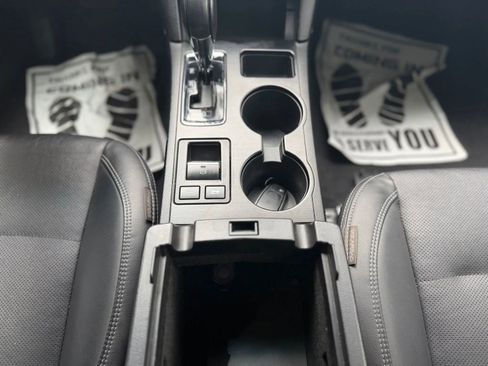 Used 2019 Subaru Outback 2.5i Limited w/ Popular Package #2 image 19