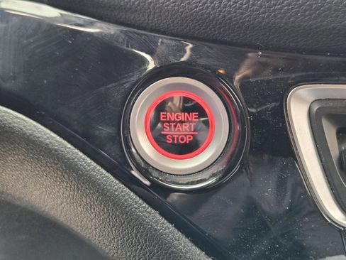 Used 2016 Honda Pilot Elite image 19