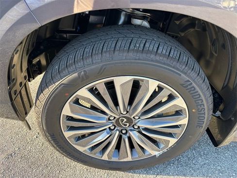 New 2026 INFINITI QX80 Luxe w/ Cargo Package image 9