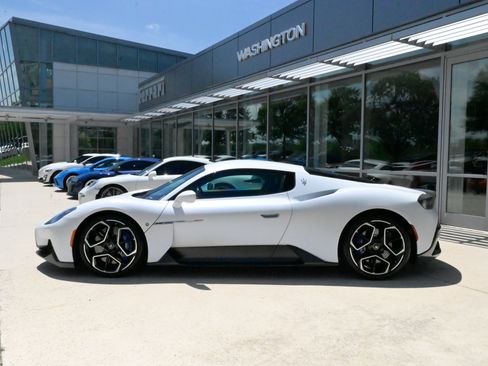 Used 2022 Maserati MC20 Coupe RWD image 3