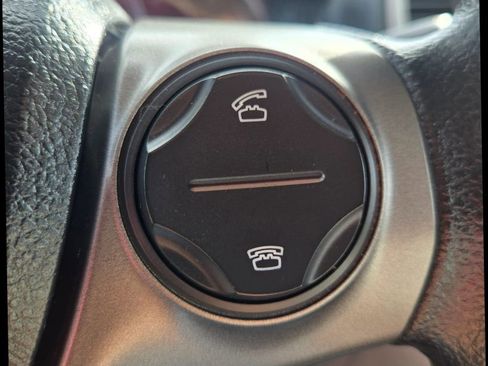 Used 2013 Toyota Venza LE image 21