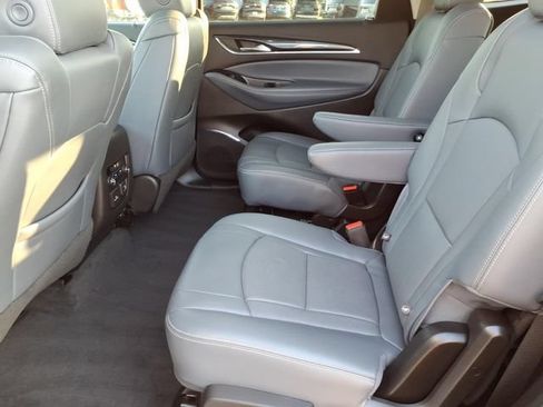 Certified 2021 Buick Enclave Essence w/ Sound and Sites Package AWD/4WD image 7