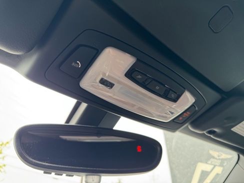 Used 2017 BMW 230i Convertible image 24