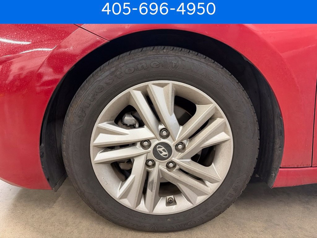 Used 2020 Hyundai Elantra SEL FWD image 2