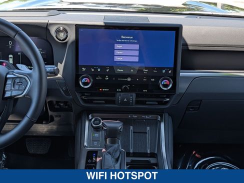 Used 2025 Lexus GX 550 w/ Accessory Package (Z1) AWD/4WD image 46