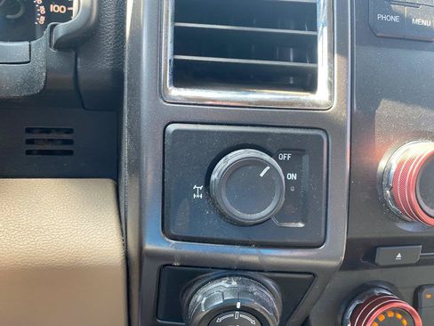Used 2016 Ford F150 XLT w/ Trailer Tow Package RWD image 36