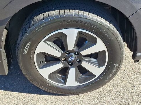 Used 2018 Subaru Forester 2.5i Limited AWD/4WD image 8