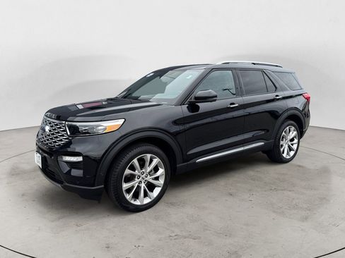 Used 2022 Ford Explorer Platinum w/ Equipment Group 601A AWD/4WD image 2