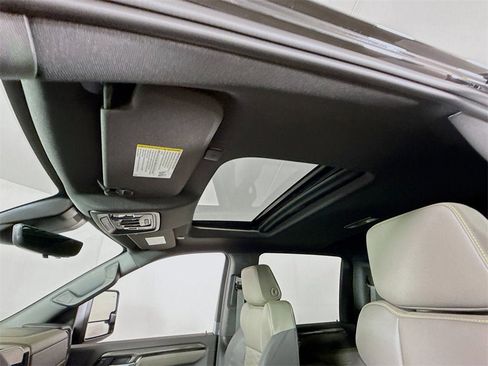 New 2026 Chevrolet Silverado 2500 ZR2 image 18