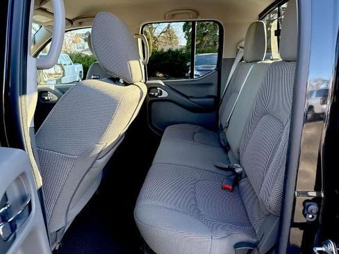 Used 2019 Nissan Frontier SV image 23