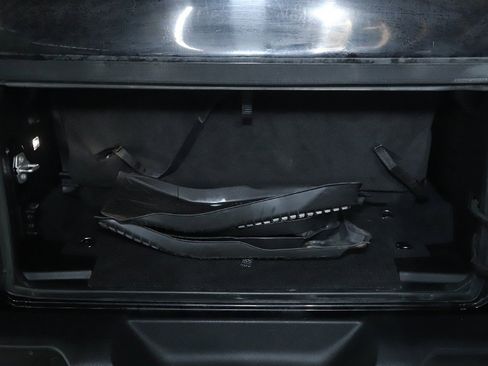 Used 2024 Jeep Wrangler Sport S image 27