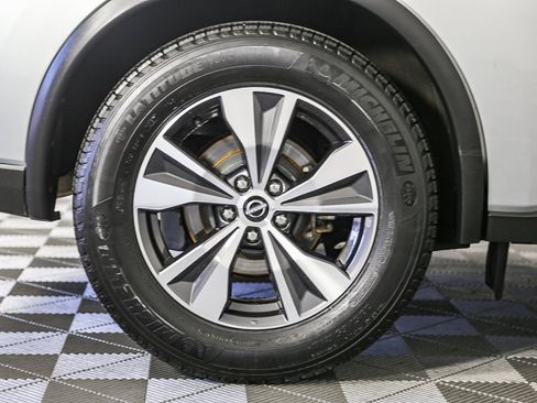 Used 2023 Nissan Murano SV image 10