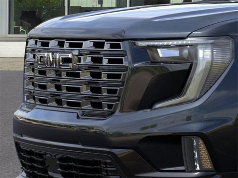 New 2026 GMC Acadia Denali Ultimate w/ LPO, Floor Liner Package image 13