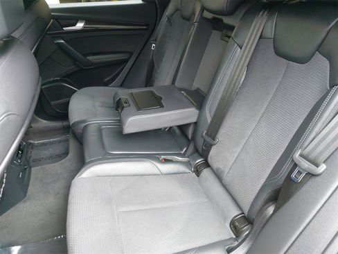 Used 2023 Audi SQ5 Prestige w/ Prestige Package image 14