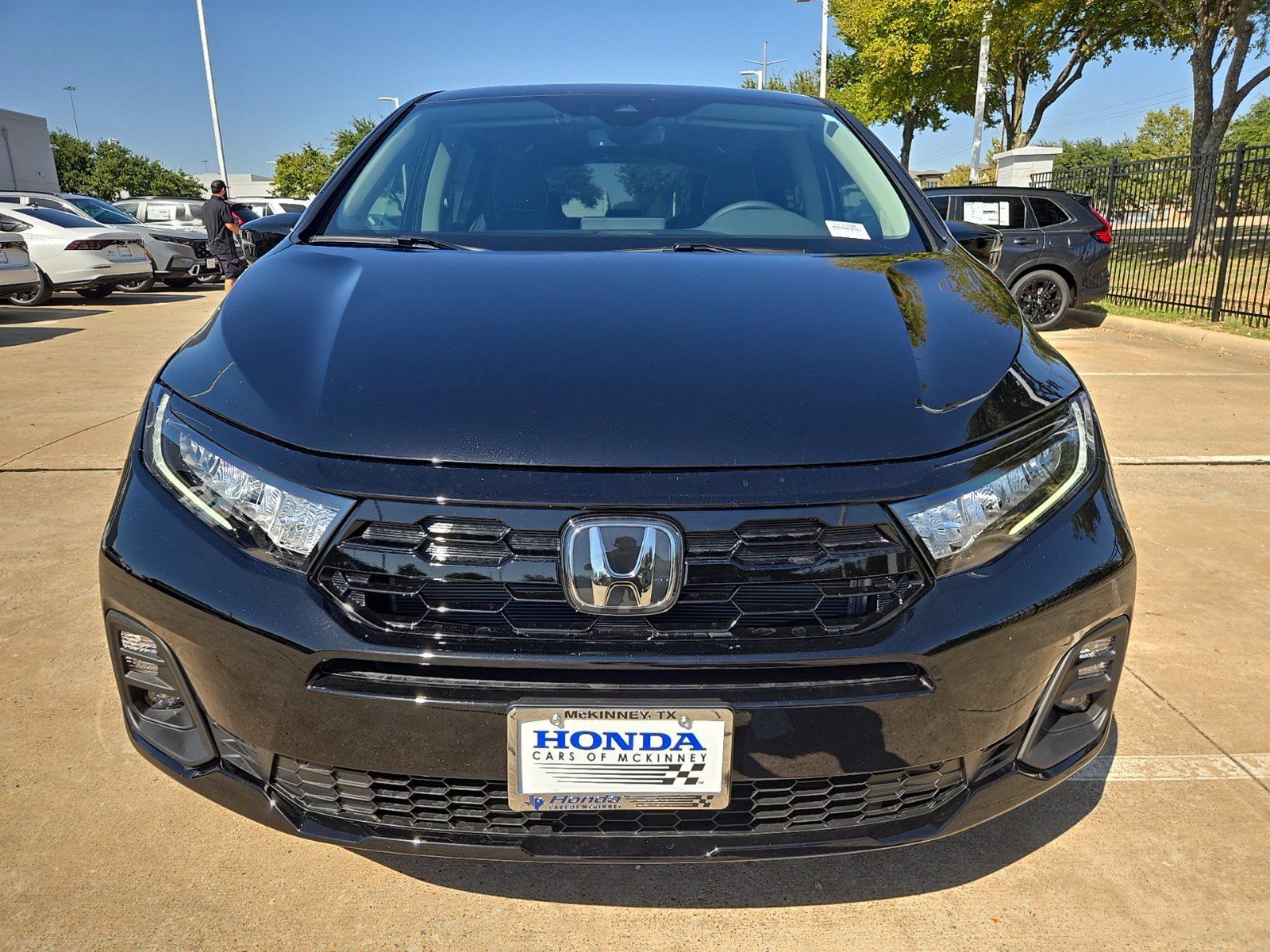 Used 2026 Honda Odyssey Touring image 3