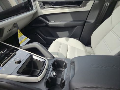 New 2025 Porsche Cayenne Turbo image 29
