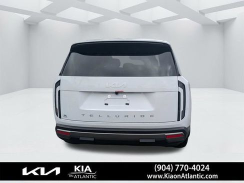 New 2027 Kia Telluride LX FWD image 4