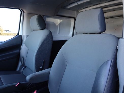 Used 2016 Nissan NV200 SV image 5