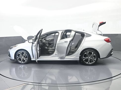 Used 2019 Chevrolet Cruze LT w/ RS Package FWD image 66
