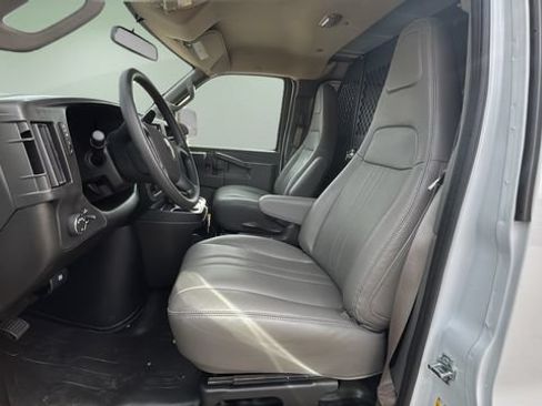 New 2025 Chevrolet Express 2500 w/ Driver Convenience Package RWD image 20