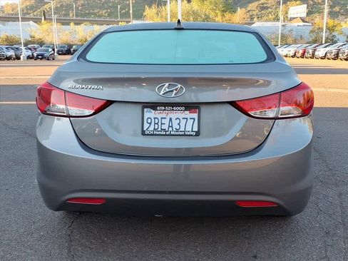 Used 2013 Hyundai Elantra GLS w/ Preferred Pkg image 5