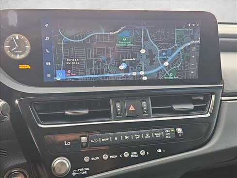 Used 2024 Lexus ES 300h Ultra Luxury FWD image 14