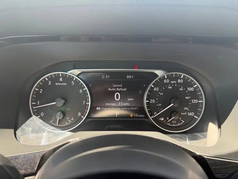 Used 2025 Nissan Pathfinder SL w/ Black Appearance Package AWD/4WD image 18