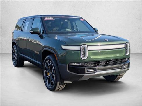 Used 2024 Rivian R1S Adventure image 3