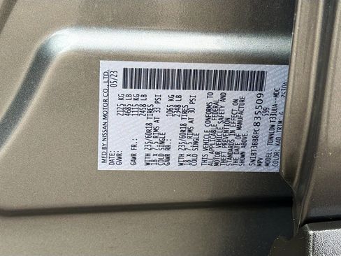 Used 2023 Nissan Rogue SV image 42