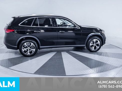 Used 2026 Mercedes-Benz GLC 350e 4MATIC image 11