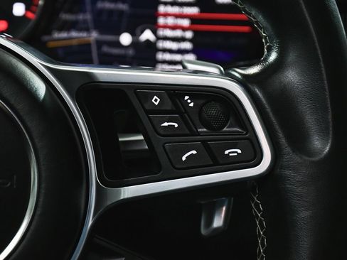 Used 2022 Porsche Cayenne GTS image 42