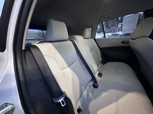 Used 2023 Toyota Corolla Cross LE image 9